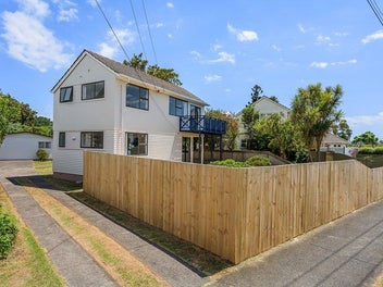 Image 1 of 18