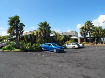 Image 1 of 6