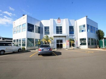 Image 1 of 1