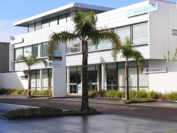 Image 1 of 7