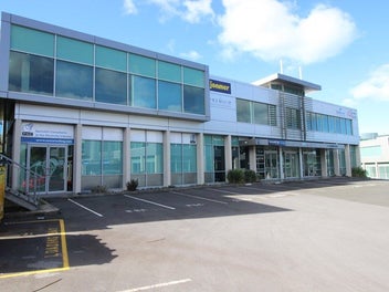 Image 1 of 8