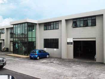 Image 1 of 7