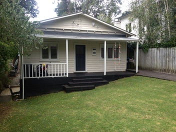 Image 1 of 20