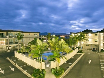 Image 1 of 8