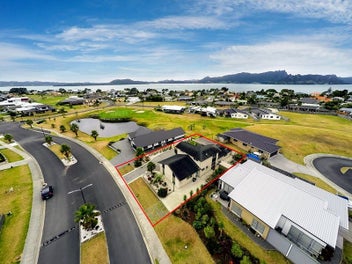 WELCOME TO LA POINTE' BEACH ESTATE