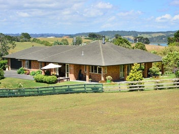 Image 1 of 20