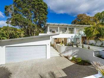 The Luxury and Space you Deserve – Simply Outs...