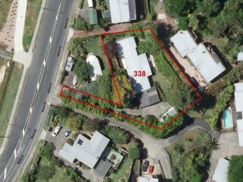 3 Lots subdivision with sea view