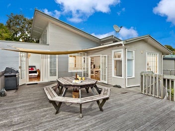 809m2 of OUTSTANDING OPPORTUNITY!