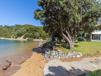 Image 1 of 20