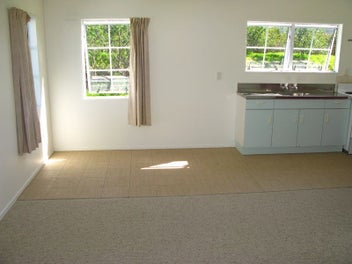 Freshly Renovated Beach Bach