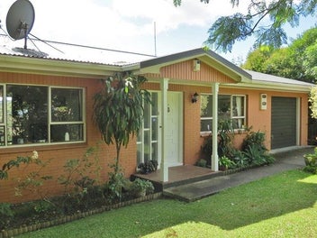 More than meets the eye on Riverview Road