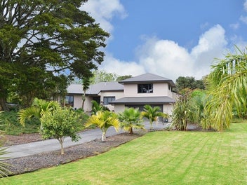 EXCLUSIVE EXECUTIVE RESIDENCE