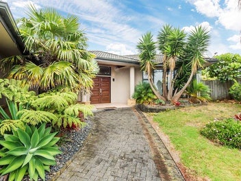 Desirable Family Living In Point View Zone!