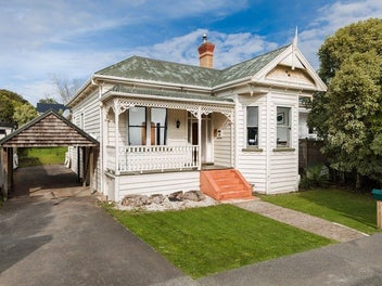 Image 1 of 18
