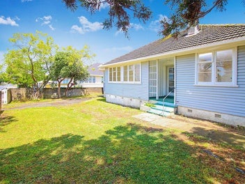 Image 1 of 6