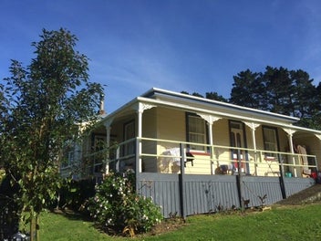 Image 1 of 18