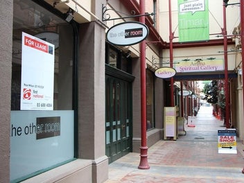 Image 1 of 6