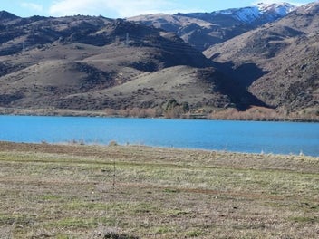 LAKE FRONT OPPORTUNITY