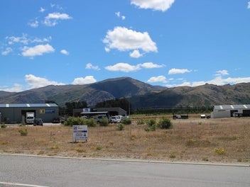 Image 1 of 7