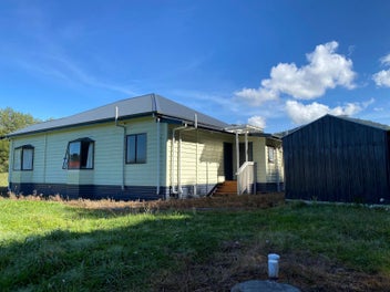 Image 1 of 6
