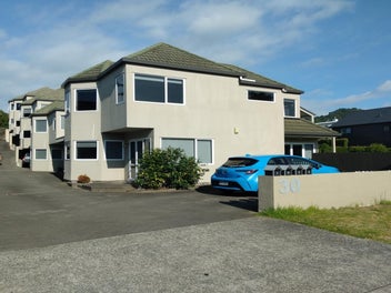 Image 1 of 10