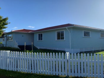 Image 1 of 6