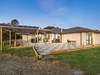 BUYERS PRICE GUIDE: Low $1m's Range