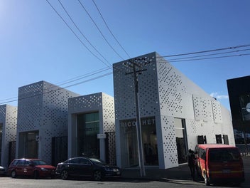 Image 1 of 2