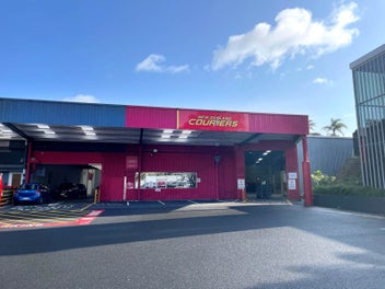 Image 1 of 7