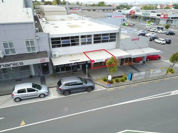 Image 1 of 4