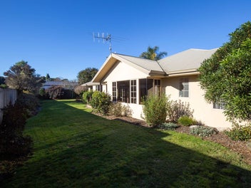 53 Lincoln Road Henderson
