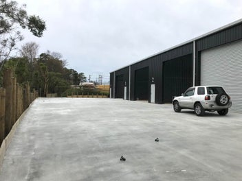 Image 1 of 6