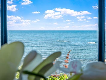 Your Gateway to Waterfront Living