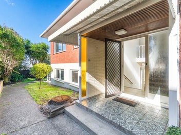 Generous, Private, Quiet - in the DGZ