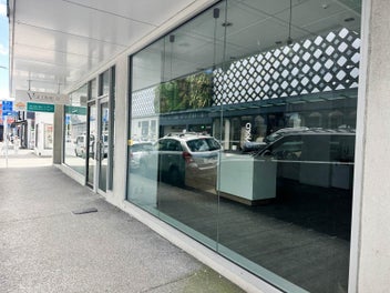 Image 1 of 8