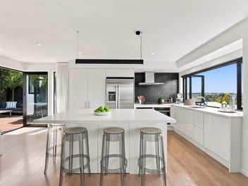 A Distinguished Remuera Address with Elevated ...