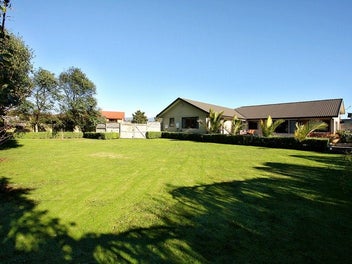 Image 1 of 18