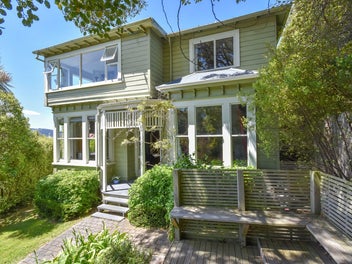 Image 1 of 20
