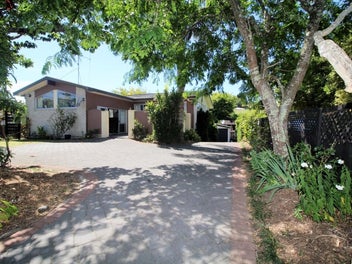 Supersized Solid Home