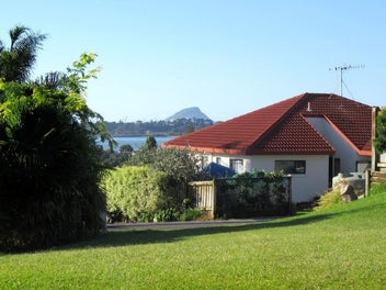 Grand Views, Suburb Site