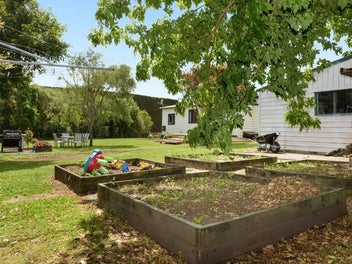 Escape To The Country