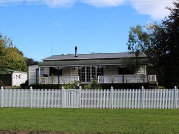 Image 1 of 20