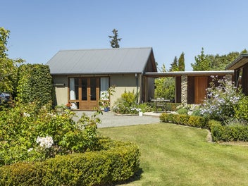 Image 1 of 20