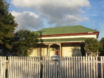 Image 1 of 1