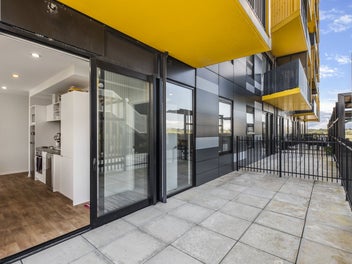 508/20 Mccrae Way New Lynn 600