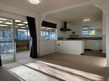 Image 1 of 20