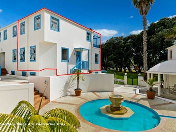 Beachfront Townhouse ~ Your Own Staycation