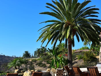 Residential VERSATILE HOLDING IN EDEN TERRACE