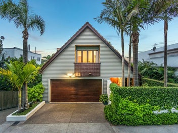 Image 1 of 20